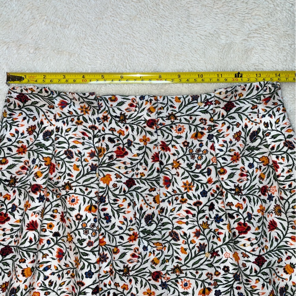 Ann Taylor Multicolor Orange and Green Floral Printed White Mini Skirt - Picture 3 of 9
